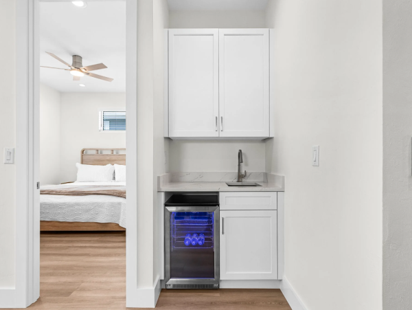 Fort Myers Beach Luxury Canal-Front Rental - 5 King Suites & Private Pool